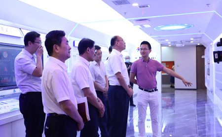 濟(jì)南市政協(xié)黨組副書(shū)記、副主席王京文一行蒞臨有人物聯(lián)網(wǎng)走訪調(diào)研