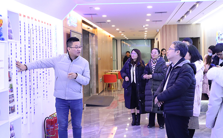 工信部運行監(jiān)測協(xié)調局調研組一行蒞臨有人物聯(lián)網(wǎng)調研考察