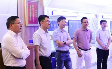 鼎橋CEO蒞臨有人參觀交流，深化5G戰(zhàn)略合作